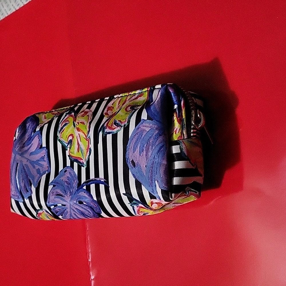 Makeup  case - Picture 6 of 8